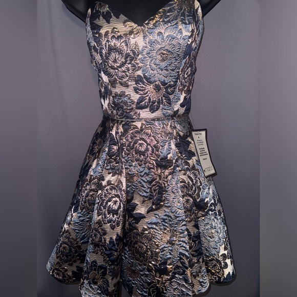 New with Tags Homecoming/wedding/formal event dress - Picture 3 of 4